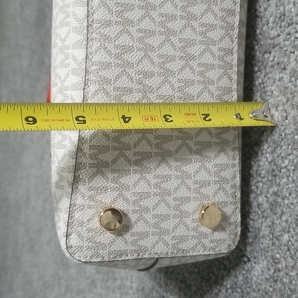 Michael Kors Small Mel Signature Tote/Shoulder Bag - Picture 7 of 14